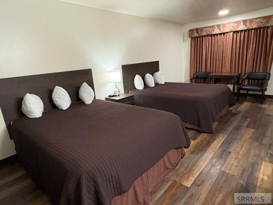 Discover a rare investment opportunity with the Clover Creek Inn - photo 11