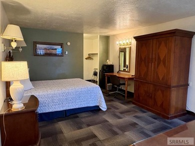 Discover a rare investment opportunity with the Clover Creek Inn - photo 18