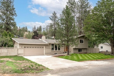Beautifully remodeled 5-bedroom, 3-bath home in desirable Nine - photo 2