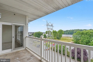 Welcome to 231 Roundhouse Drive. Secure covered parking and - photo 24