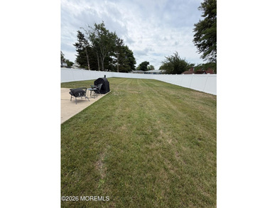 Fabulous 2 family home on nearly 1/2 acre in Toms River w/ owner - photo 6