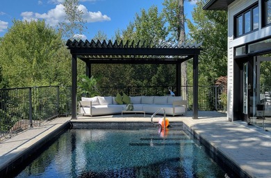 A environ une heure de Montreal, L'OEuvre Heritage des Lacs est - photo 37