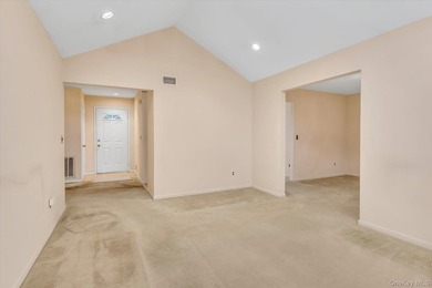 Welcome to 7 Daria Dr. Oakdale, NY - Windmill Gate 55+ Community - photo 7