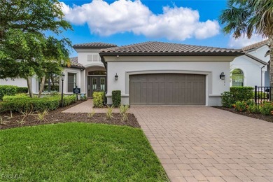 Lake Home For Sale in Fort Myers, Florida