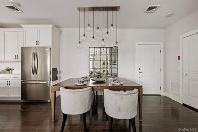 Experience Luxury Living In This Stunning 2 Bedroom, 2 Bathroom - photo 5