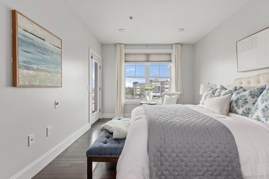 Experience Luxury Living In This Stunning 2 Bedroom, 2 Bathroom - photo 7