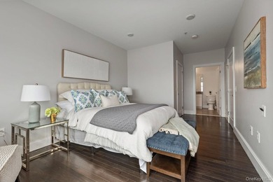 Experience Luxury Living In This Stunning 2 Bedroom, 2 Bathroom - photo 8