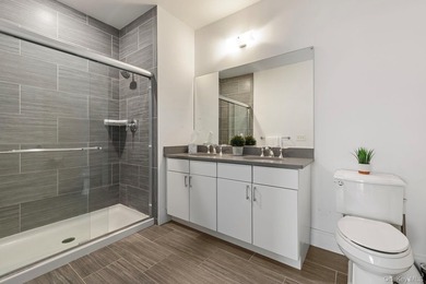 Experience Luxury Living In This Stunning 2 Bedroom, 2 Bathroom - photo 9