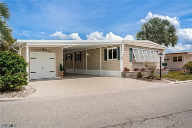 Welcome to your dream home in the prestigious Six Lakes Country - photo 1