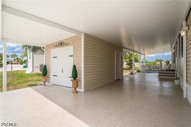 Welcome to your dream home in the prestigious Six Lakes Country - photo 4