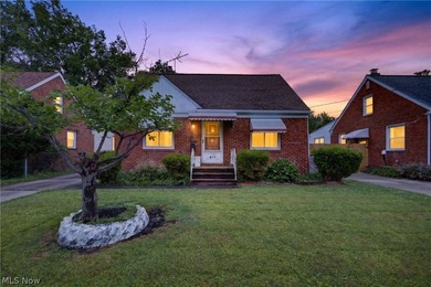 Well maintained 3 bed and 1 bath Cape-Cod. Includes dining room - photo 1