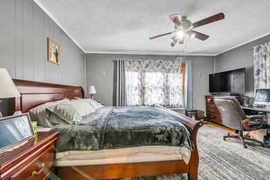 Brick detached 2-family home featuring a spacious 5-room - photo 12