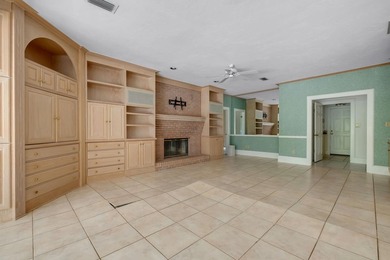 Bankruptcy and Short Sale. Additional Buyer Premium to the - photo 15