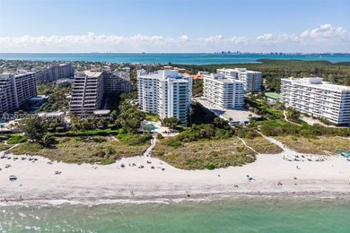A Rare Beachfront Setting with Direct Ocean Views This - photo 20