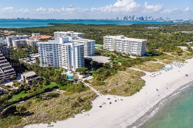 A Rare Beachfront Setting with Direct Ocean Views This - photo 22
