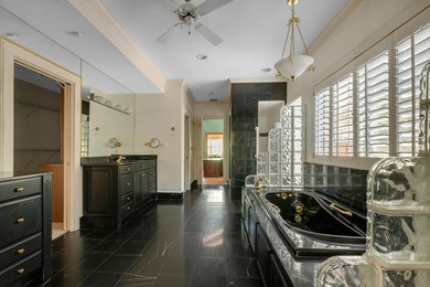 Bankruptcy and Short Sale. Additional Buyer Premium to the - photo 24