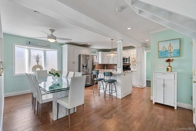 Discover Your Coastal Dream: Bay & Beach Views from this West - photo 5