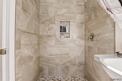 Beautifully remodeled from top to bottom, this exceptional - photo 27