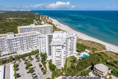 A Rare Beachfront Setting with Direct Ocean Views This - photo 28