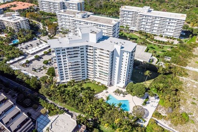A Rare Beachfront Setting with Direct Ocean Views This - photo 29
