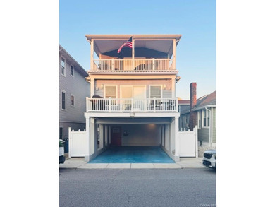 Welcome to 46 Wyoming Avenue - a raised beach-side 2 bedroom-2 - photo 2