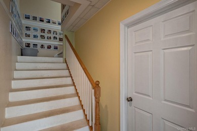 Welcome to 46 Wyoming Avenue - a raised beach-side 2 bedroom-2 - photo 3