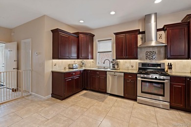 Welcome to 46 Wyoming Avenue - a raised beach-side 2 bedroom-2 - photo 7