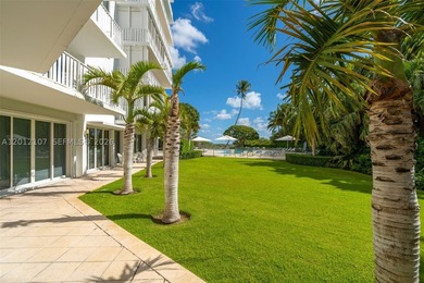 A Rare Beachfront Setting with Direct Ocean Views This - photo 39