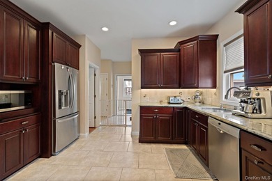 Welcome to 46 Wyoming Avenue - a raised beach-side 2 bedroom-2 - photo 9