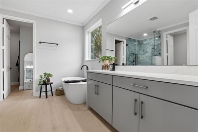 Under contract-accepting backup offers. Experience the ultimate - photo 42