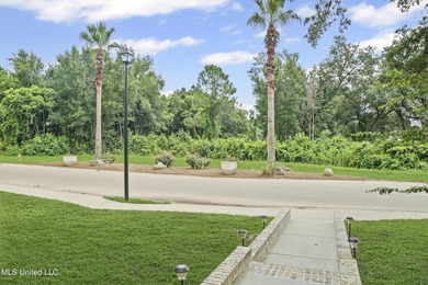 OPEN HOUSE SATURDAY, 6/20, 11:00 - 1:00!! Half a block off the - photo 8