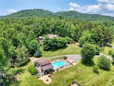 Fabulous Mountain Country Estate | 5 BR | 4.5 BA | Nearly 10 - photo 2