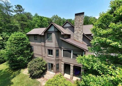 Fabulous Mountain Country Estate | 5 BR | 4.5 BA | Nearly 10 - photo 3