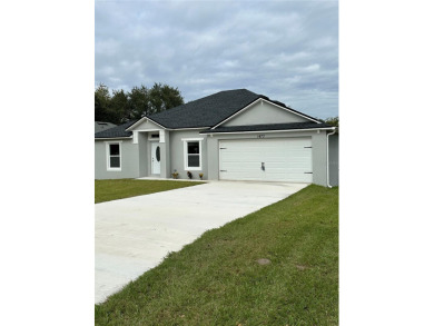 (private lake, pond, creek) Home For Sale in Deltona Florida