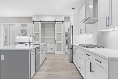 Home Complete!- Don't miss out on this opportunity to own a 4 - photo 3