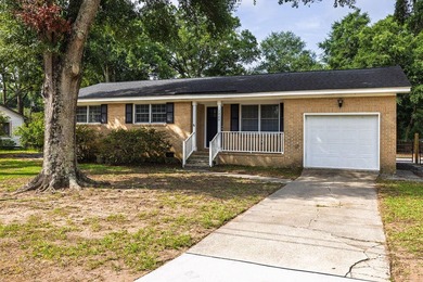 Welcome to this move-in-ready James Island home nestled in a - photo 1