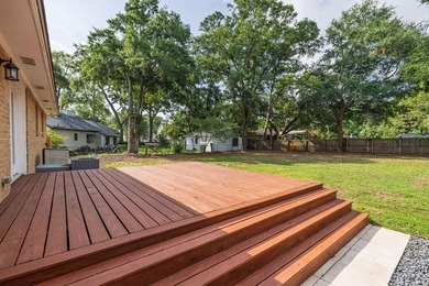 Welcome to this move-in-ready James Island home nestled in a - photo 4