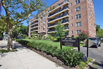East River - Bronx County  Apartment For Sale in Beechhurst New York