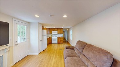 Welcome to easy, low-maintenance living in this well-kept 1985 - photo 17