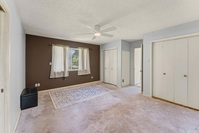 Discover incredible potential on over an acre of land with this - photo 9