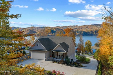 Norris Lake Home For Sale in Maynardville Tennessee