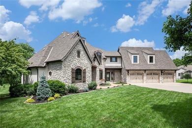 Situated on just under 2 private acres in a quiet cul-de-sac - photo 3