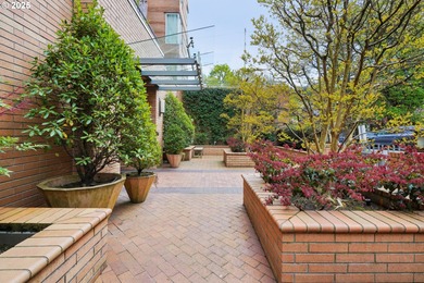 Live in luxury at The Legends with this thoughtfully updated