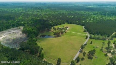 Welcome to Paradise Whitetails, a premier recreational and - photo 48