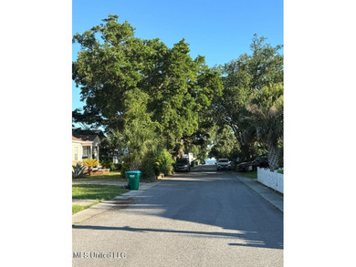 BUILDABLE LOT CLOSE TO BEACH AND GULF . PRICE IS - photo 2
