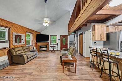 Beautifully updated 3BR/3BA home situated on over an acre in - photo 11