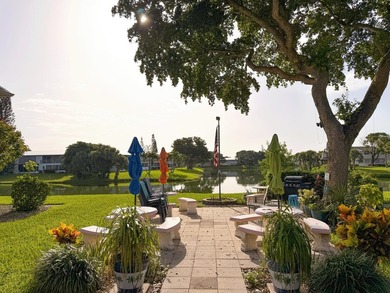 Welcome to your FIRST-FLOOR, LAKE VIEW, 1 BEDROOM CONDO in the - photo 11