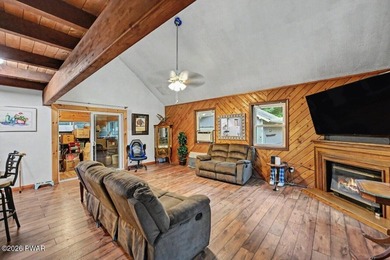 Beautifully updated 3BR/3BA home situated on over an acre in - photo 14