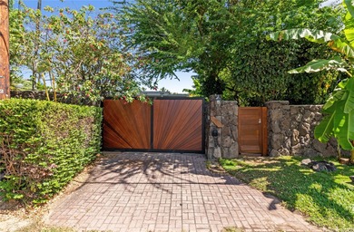 Experience exceptional beachfront living on coveted Papailoa - photo 5