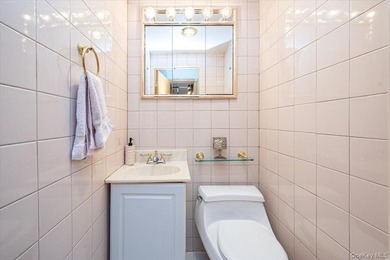 Welcome to this beautifully maintained 2-bedroom, 1.5-bath home - photo 18